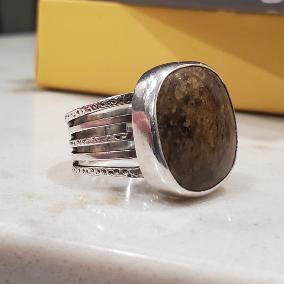 Silpada Ring - Picture 4 of 14